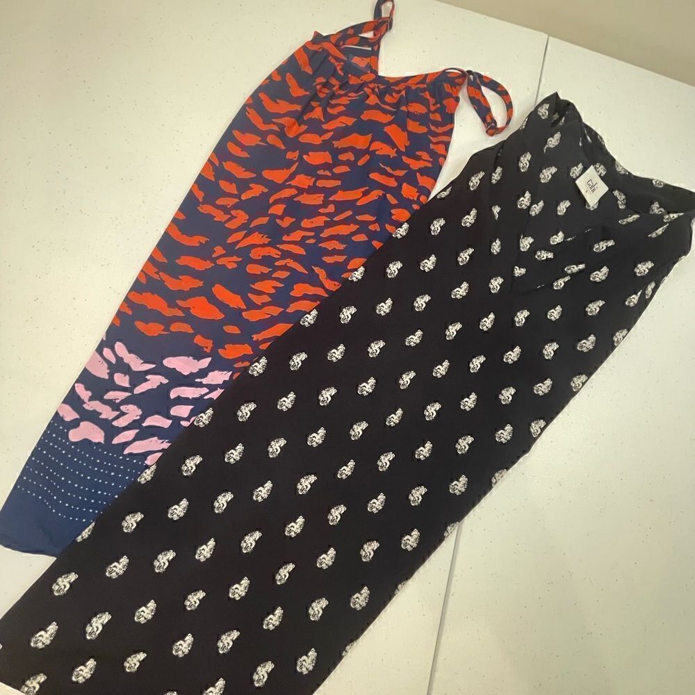 Two 2 lot bundle Cabi sleeveless small blouses